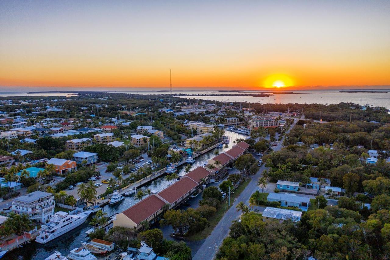 Waterside Suites And Marina Key Largo Exterior foto